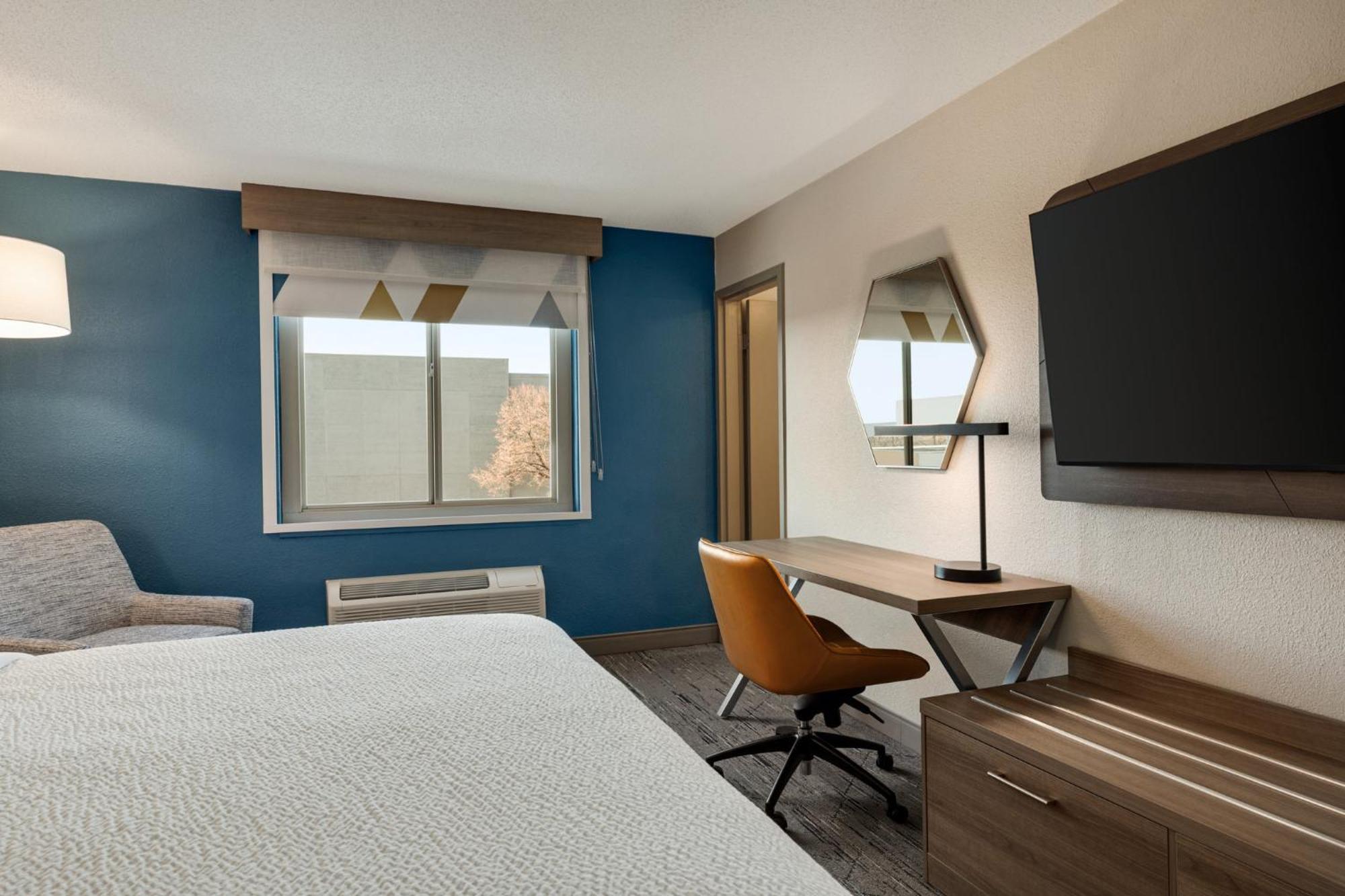 Hotel Express At The Stadiums By Ihg 3*