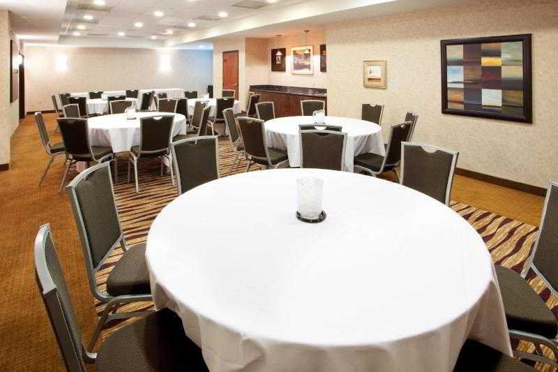 Hotel Express At The Stadiums By Ihg