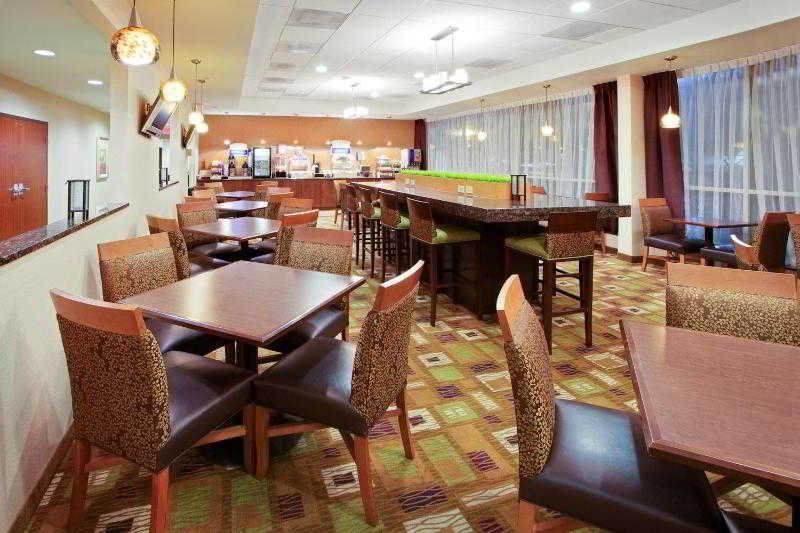 Express At The Stadiums By Ihg Hotel Baltimore
