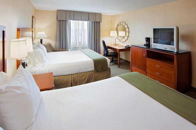 Hotel Express At The Stadiums By Ihg